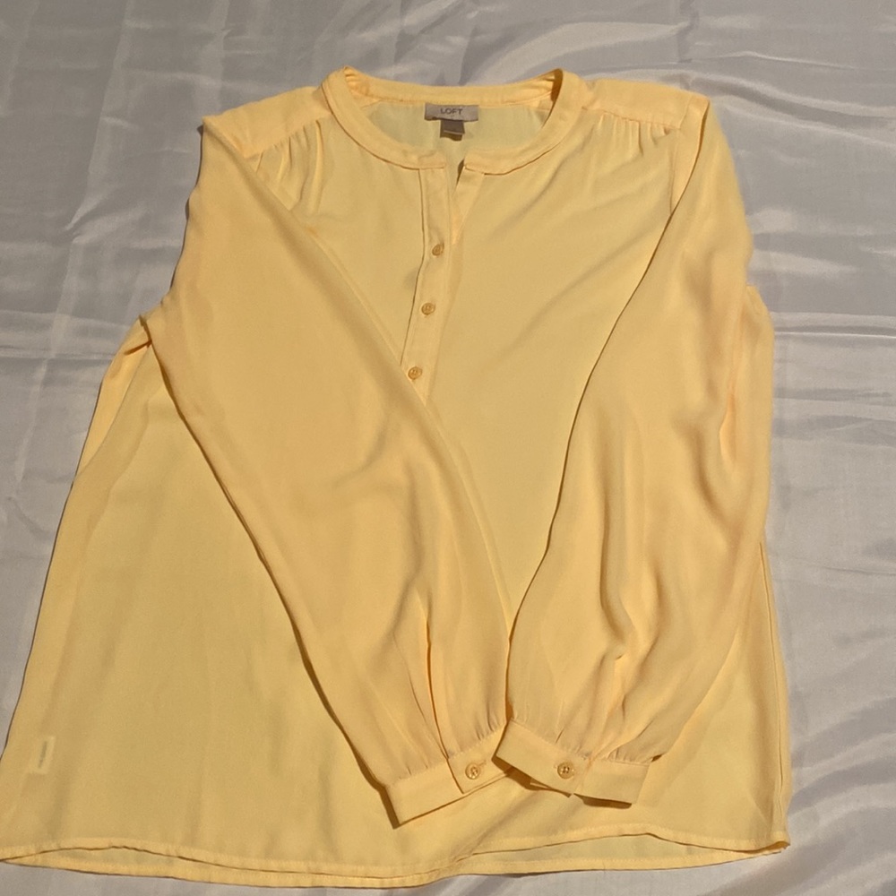 Loft -size M Butter yellow chiffon type semi sheer popover top - Picture 6 of 7